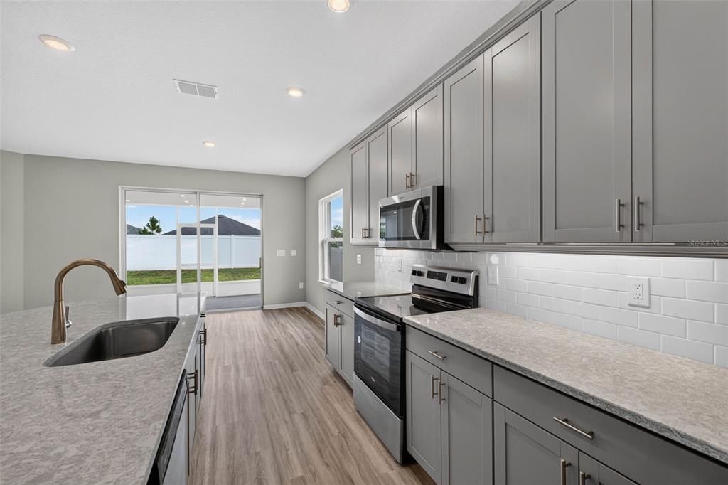 For Sale: $416,500 (3 beds, 2 baths, 2029 Square Feet)