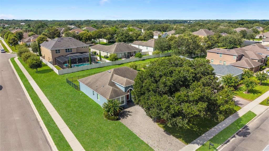 For Sale: $500,000 (4 beds, 3 baths, 2623 Square Feet)