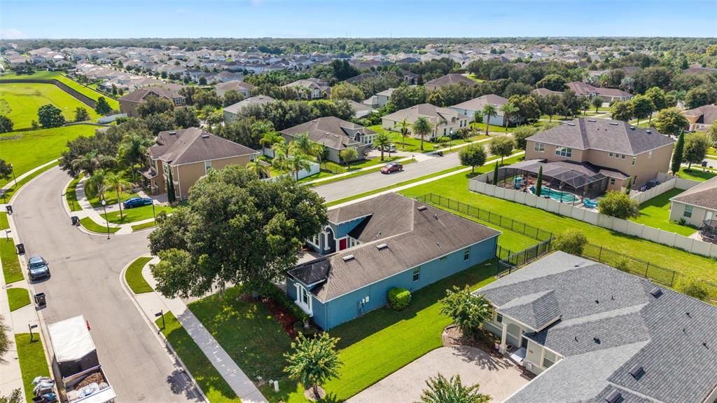 For Sale: $500,000 (4 beds, 3 baths, 2623 Square Feet)