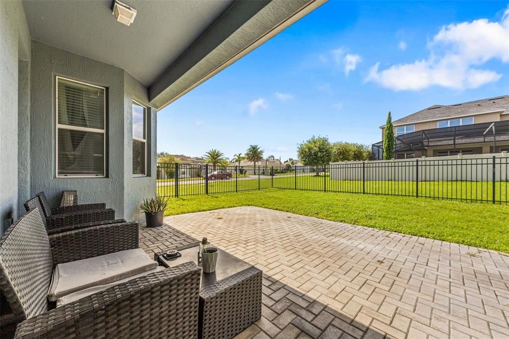 For Sale: $500,000 (4 beds, 3 baths, 2623 Square Feet)