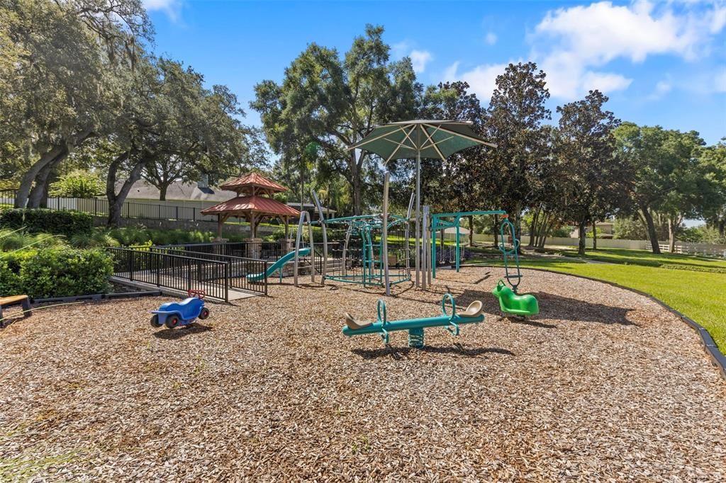 For Sale: $500,000 (4 beds, 3 baths, 2623 Square Feet)