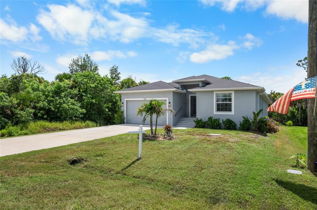 For Sale: $319,900 (3 beds, 2 baths, 1601 Square Feet)