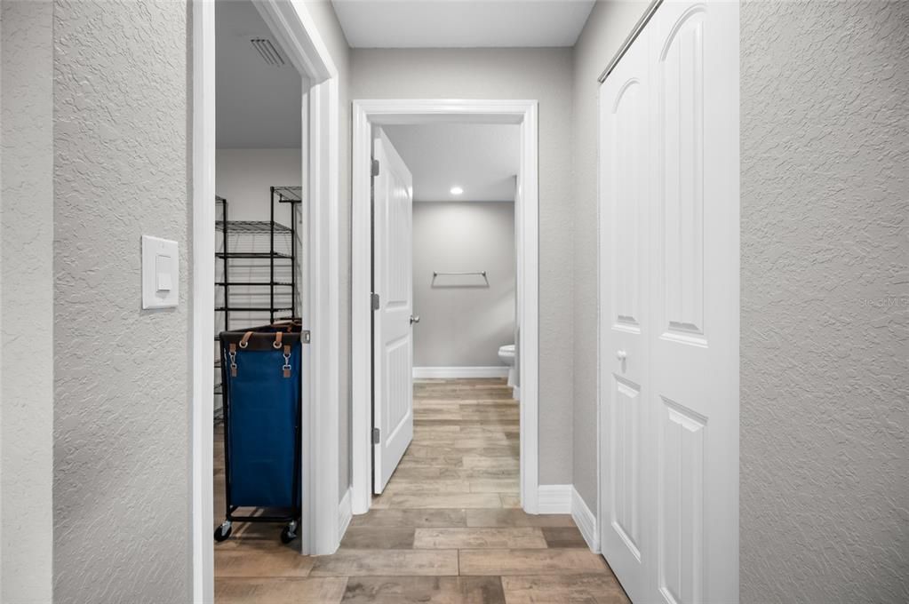 For Sale: $319,900 (3 beds, 2 baths, 1601 Square Feet)