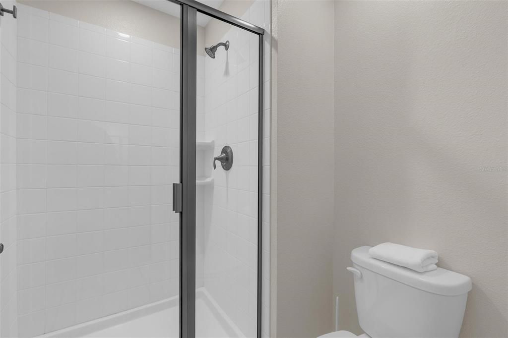 En Venta: $450,000 (4 camas, 3 baños, 1914 Pies cuadrados)