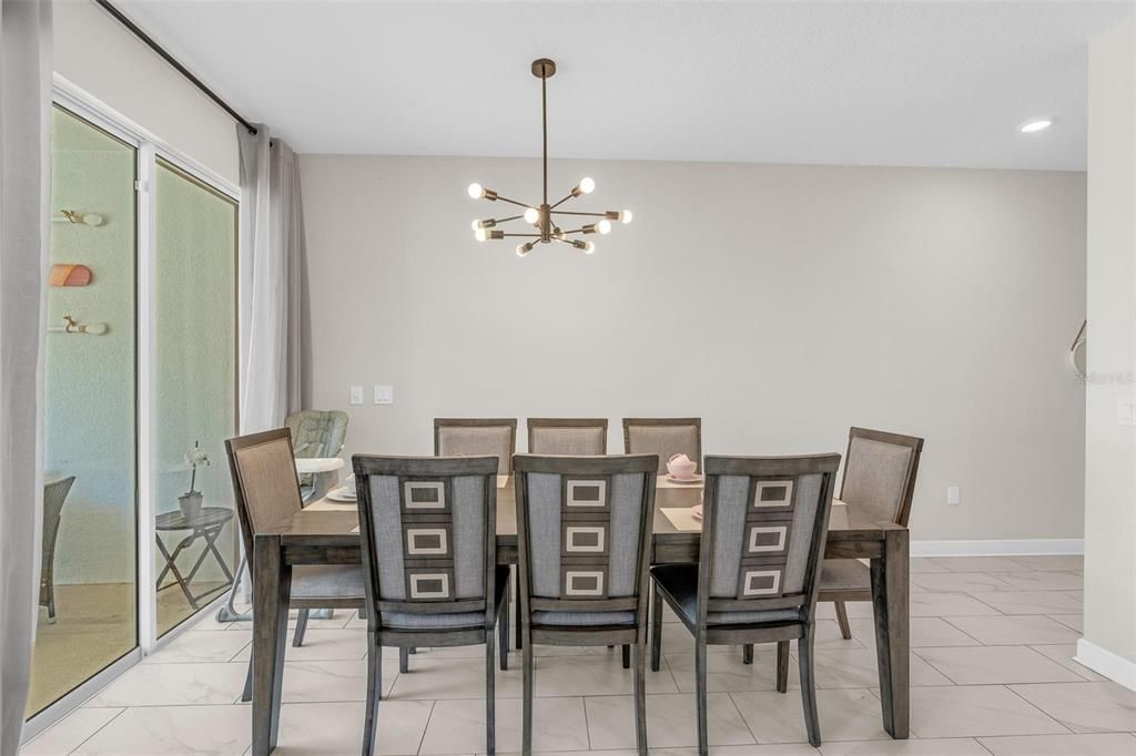 En Venta: $450,000 (4 camas, 3 baños, 1914 Pies cuadrados)