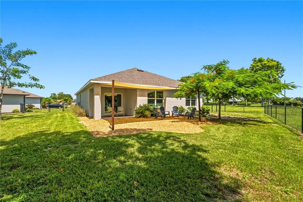 For Sale: $339,000 (4 beds, 2 baths, 1828 Square Feet)