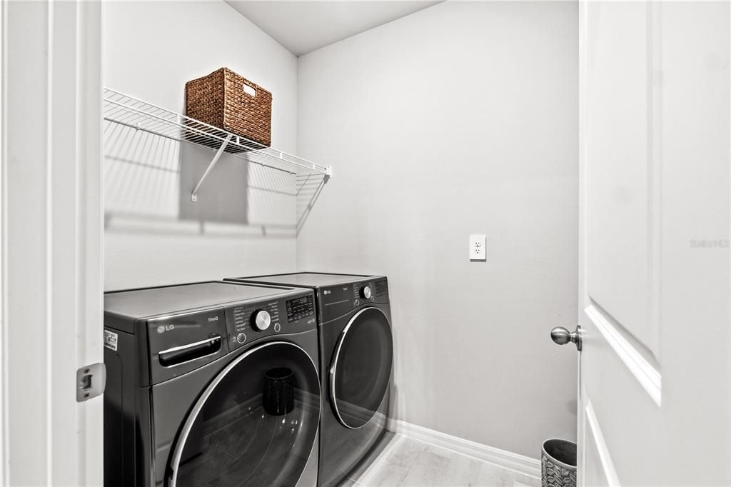 For Sale: $339,000 (4 beds, 2 baths, 1828 Square Feet)