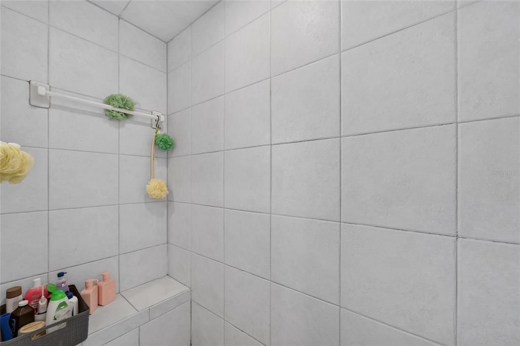 En Venta: $499,900 (5 camas, 3 baños, 3019 Pies cuadrados)