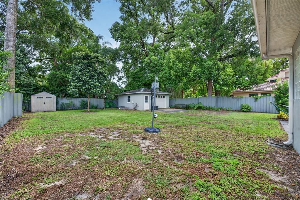 待售: $1,495,000 (0.29 acres)