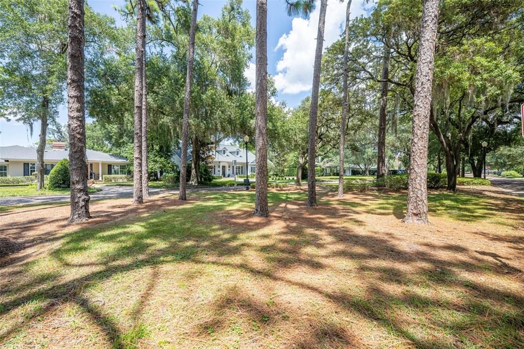 待售: $1,495,000 (0.29 acres)