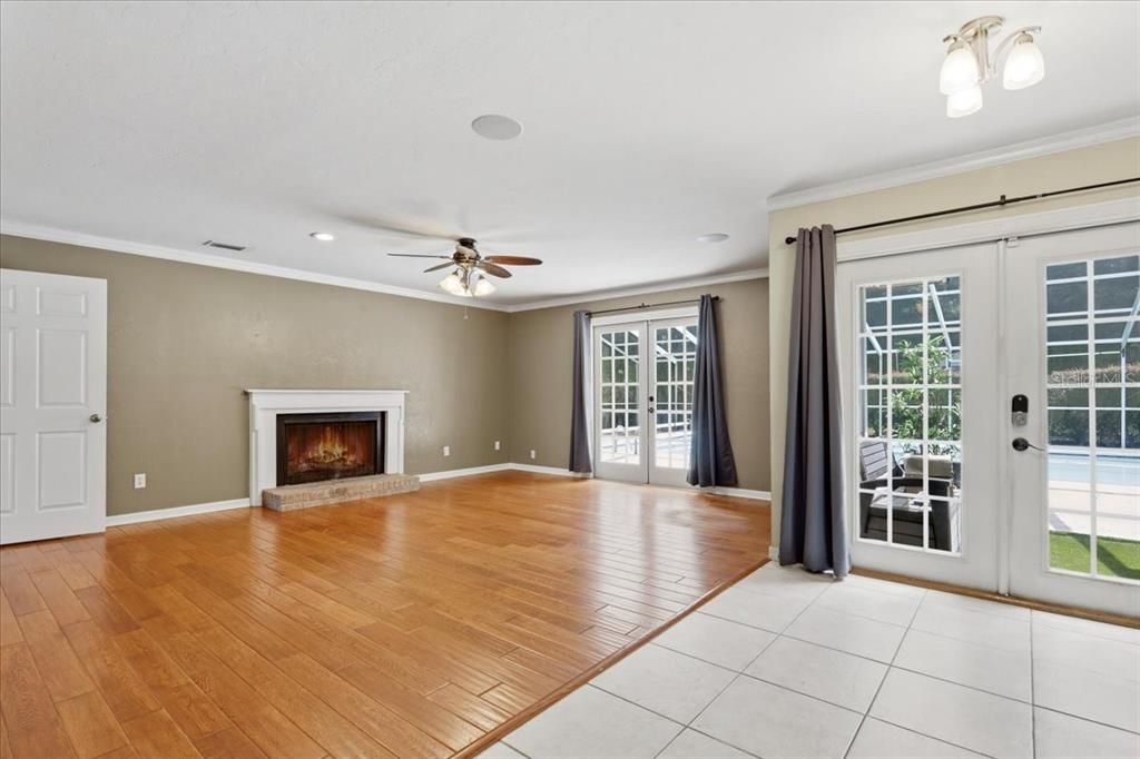 For Sale: $380,000 (3 beds, 2 baths, 1896 Square Feet)