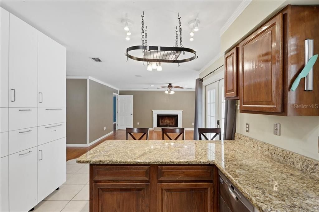 For Sale: $380,000 (3 beds, 2 baths, 1896 Square Feet)
