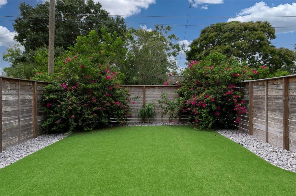 Activo con contrato: $369,000 (2 camas, 1 baños, 1344 Pies cuadrados)