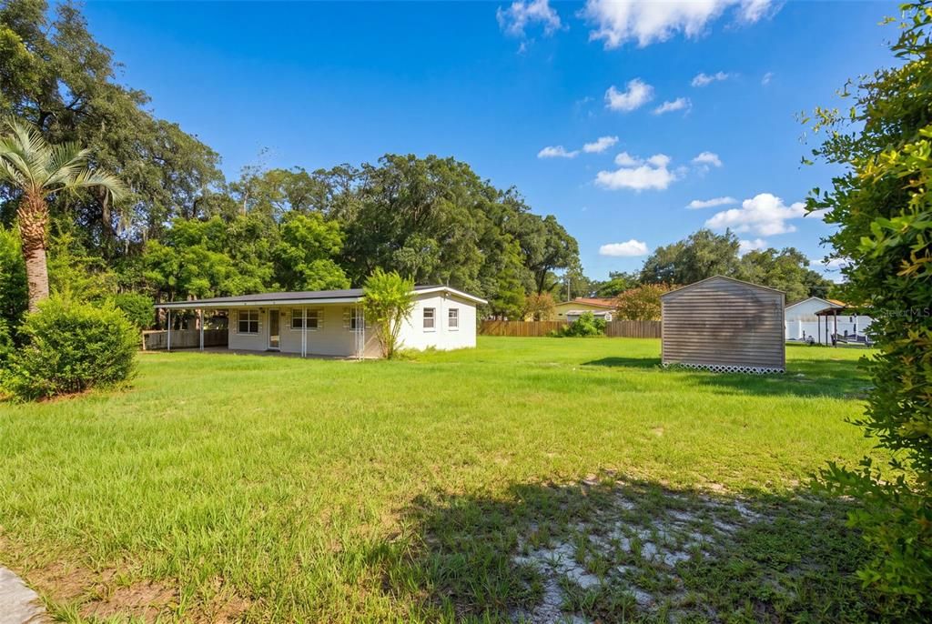 For Sale: $250,000 (3 beds, 1 baths, 888 Square Feet)