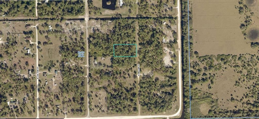На продажу: $42,500 (1.06 acres)