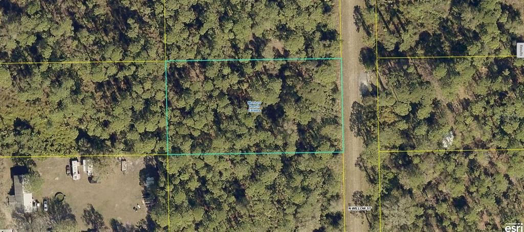На продажу: $42,500 (1.06 acres)