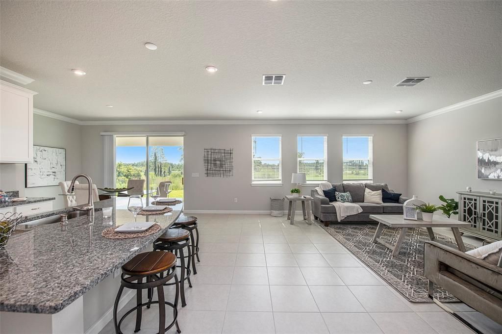 For Rent: $4,250 (5 beds, 3 baths, 3078 Square Feet)