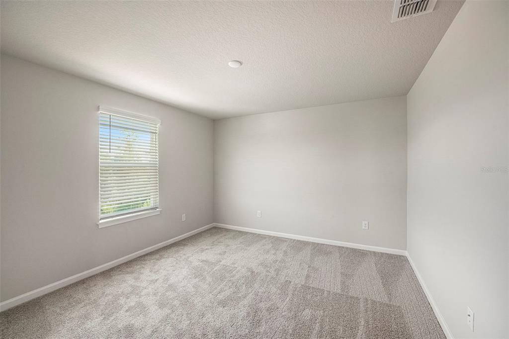 For Rent: $4,250 (5 beds, 3 baths, 3078 Square Feet)