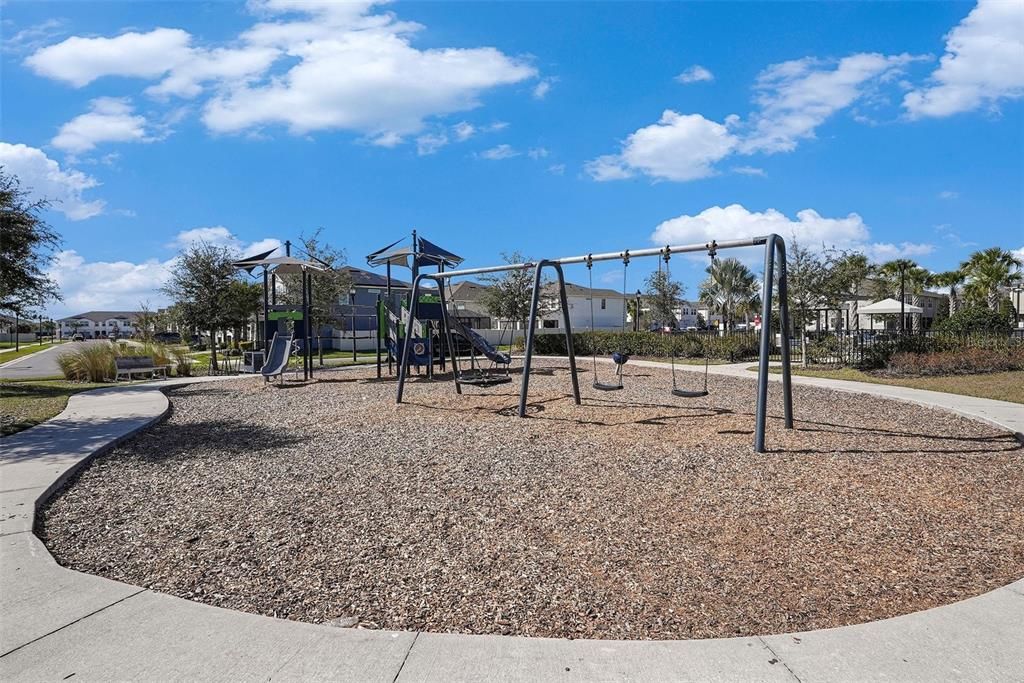 For Rent: $4,250 (5 beds, 3 baths, 3078 Square Feet)