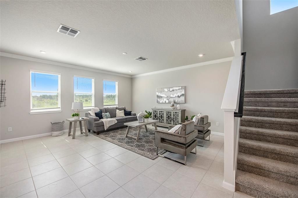 For Rent: $4,250 (5 beds, 3 baths, 3078 Square Feet)