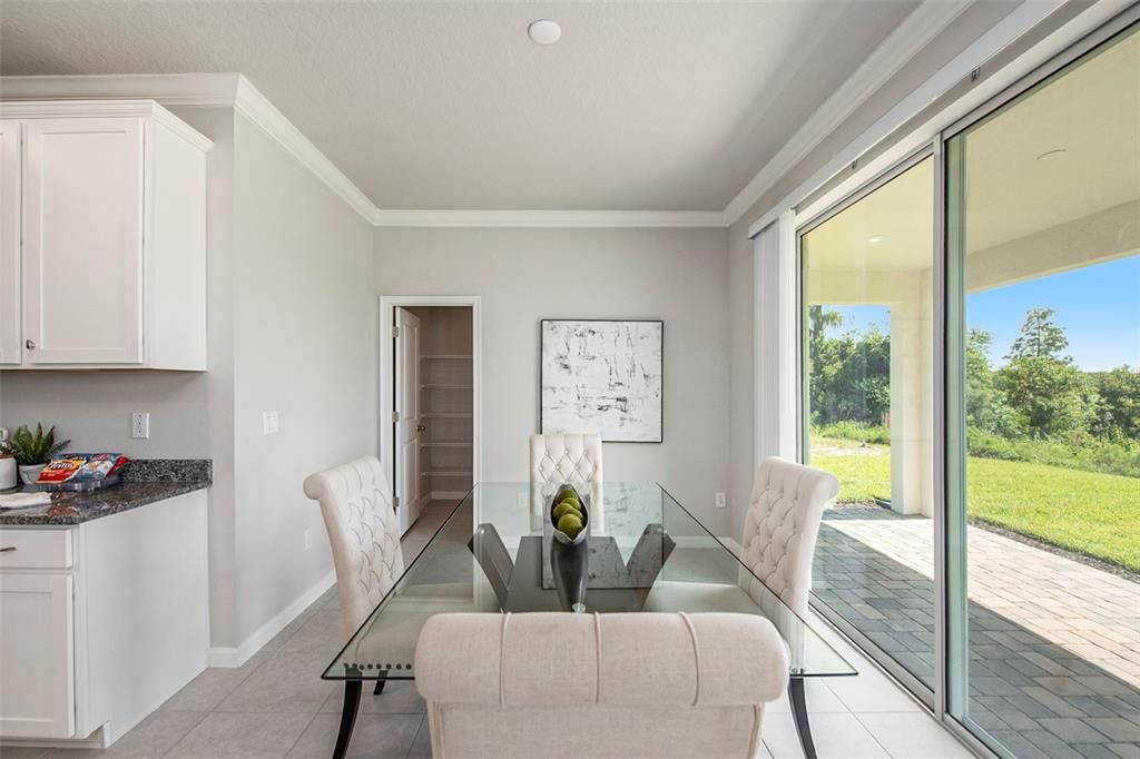 For Rent: $4,250 (5 beds, 3 baths, 3078 Square Feet)