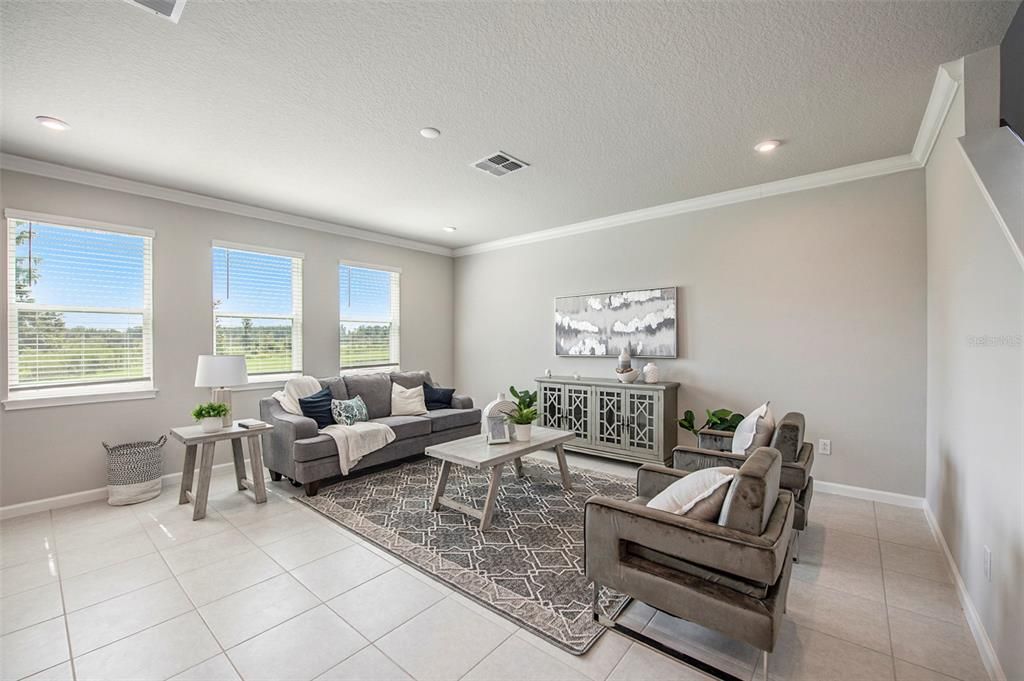 For Rent: $4,250 (5 beds, 3 baths, 3078 Square Feet)