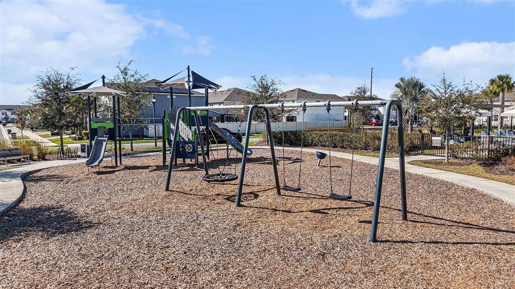 For Rent: $4,250 (5 beds, 3 baths, 3078 Square Feet)