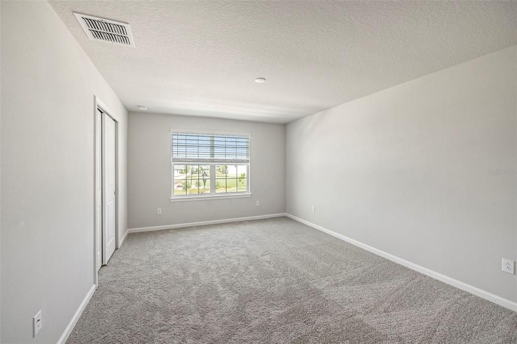 For Rent: $4,250 (5 beds, 3 baths, 3078 Square Feet)