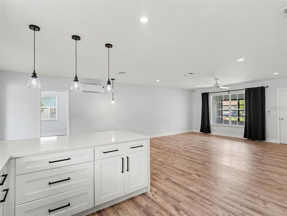 For Sale: $280,000 (3 beds, 2 baths, 1710 Square Feet)