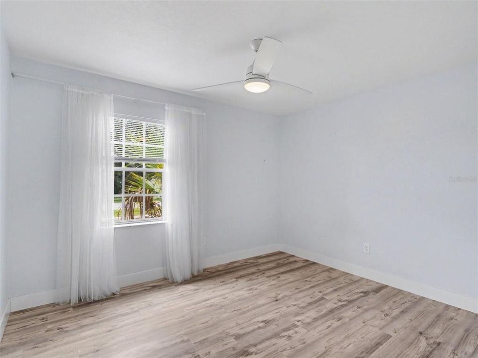 For Sale: $280,000 (3 beds, 2 baths, 1710 Square Feet)