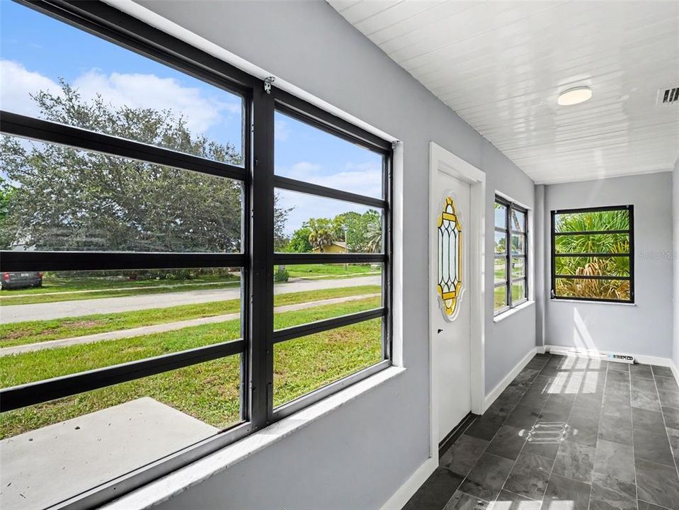 For Sale: $280,000 (3 beds, 2 baths, 1710 Square Feet)