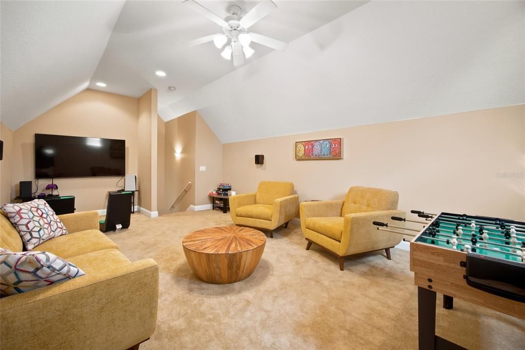 For Sale: $850,000 (4 beds, 3 baths, 3683 Square Feet)