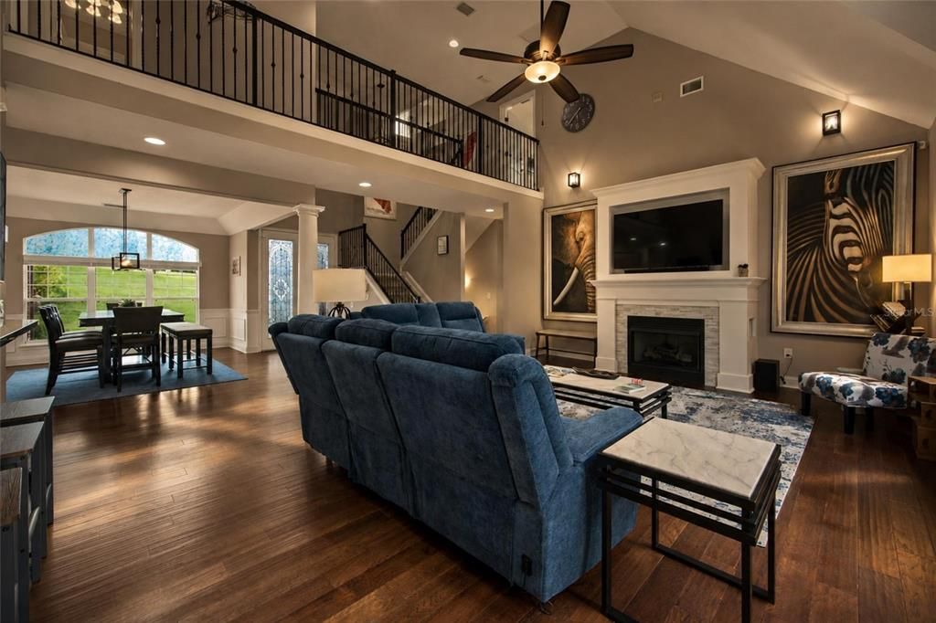 For Sale: $850,000 (4 beds, 3 baths, 3683 Square Feet)