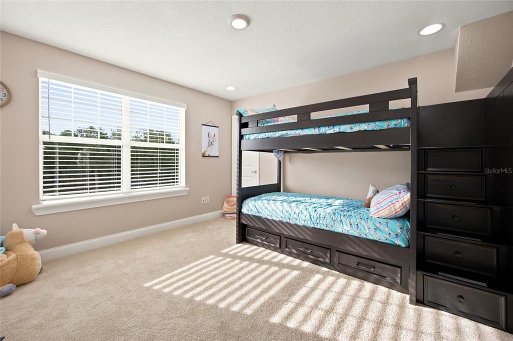 For Sale: $850,000 (4 beds, 3 baths, 3683 Square Feet)