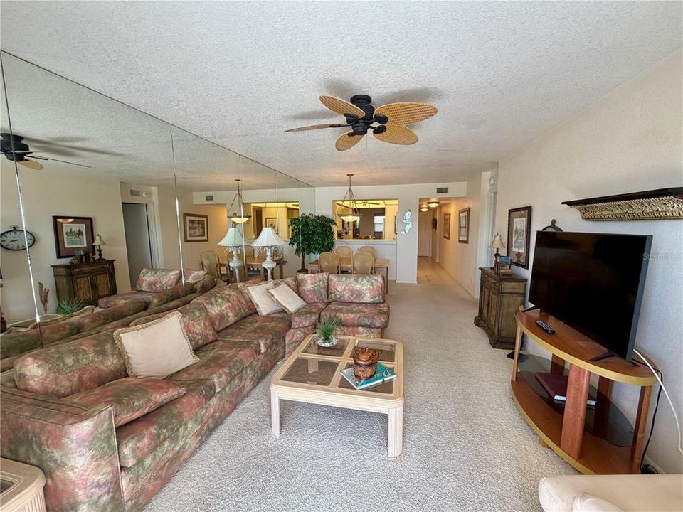 For Rent: $2,500 (2 beds, 2 baths, 1080 Square Feet)