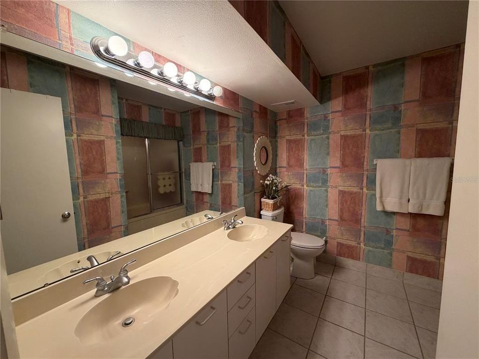 For Rent: $2,500 (2 beds, 2 baths, 1080 Square Feet)