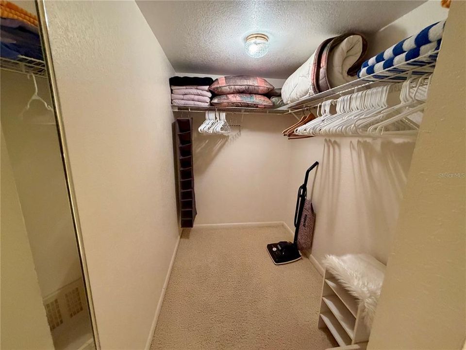 For Rent: $2,500 (2 beds, 2 baths, 1080 Square Feet)
