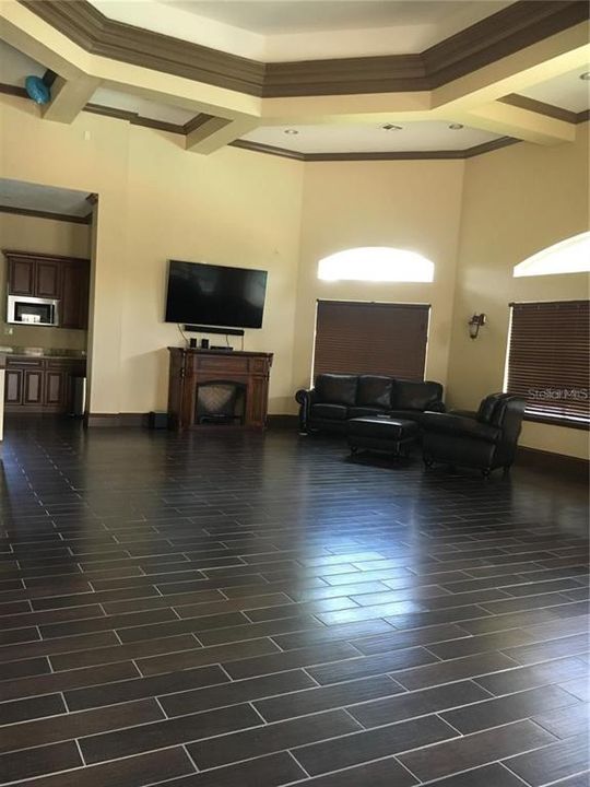В аренду: $1,700 (2 спален, 2 ванн, 1020 Квадратных фут)