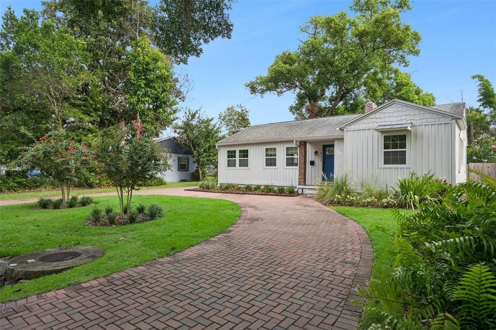 Activo con contrato: $655,000 (3 camas, 2 baños, 1389 Pies cuadrados)