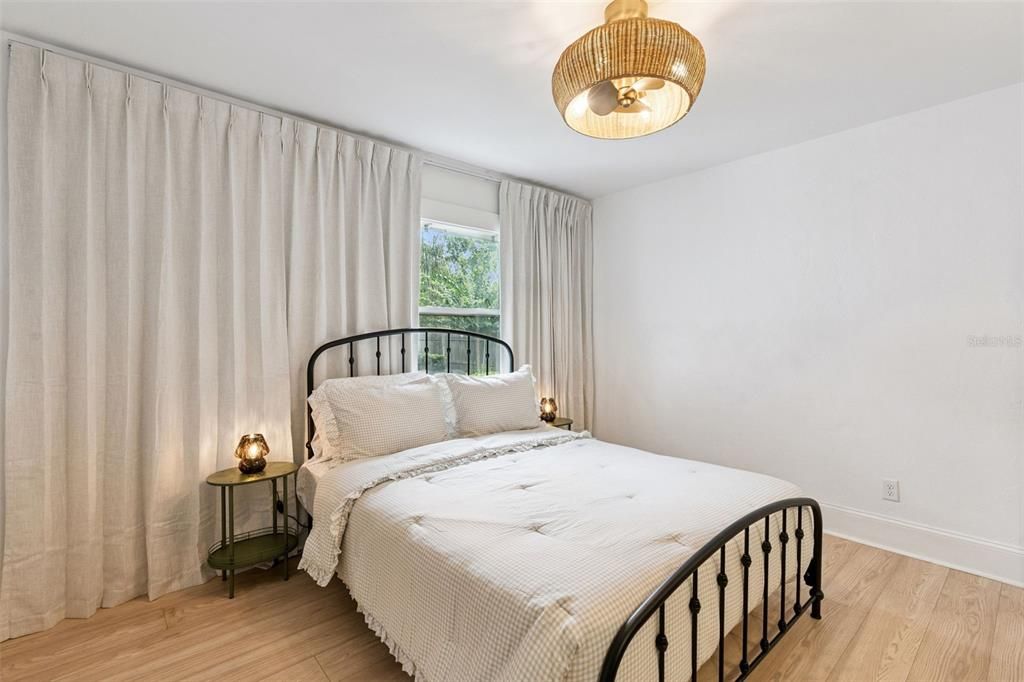 Activo con contrato: $655,000 (3 camas, 2 baños, 1389 Pies cuadrados)