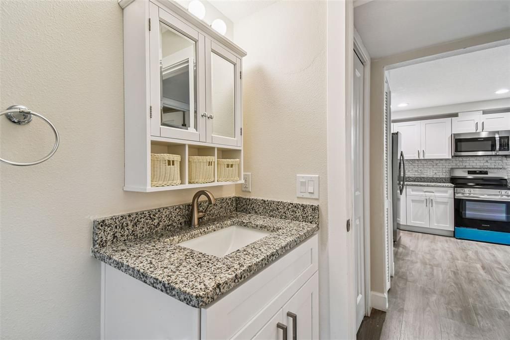For Rent: $2,000 (3 beds, 2 baths, 900 Square Feet)