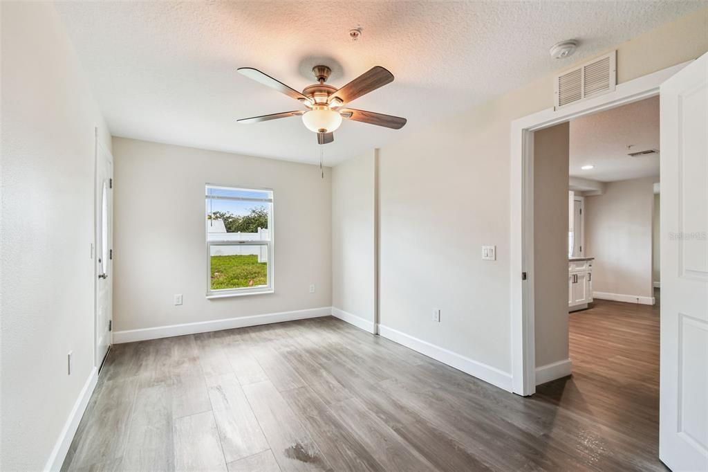 For Rent: $2,000 (3 beds, 2 baths, 900 Square Feet)