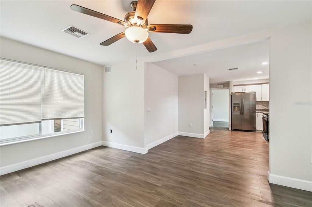 For Rent: $2,000 (3 beds, 2 baths, 900 Square Feet)