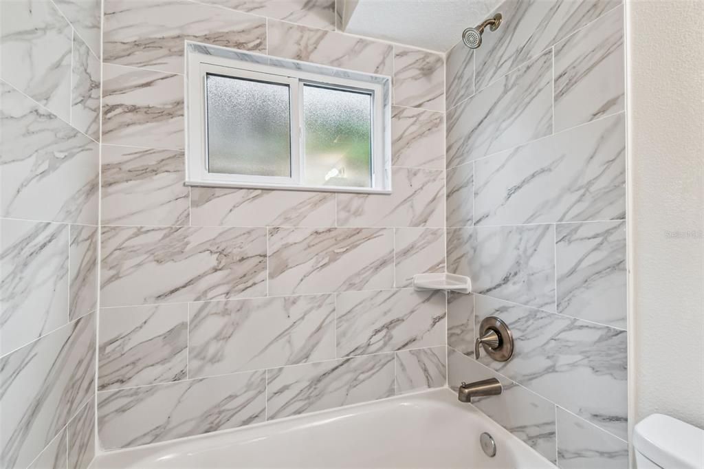 For Rent: $2,000 (3 beds, 2 baths, 900 Square Feet)