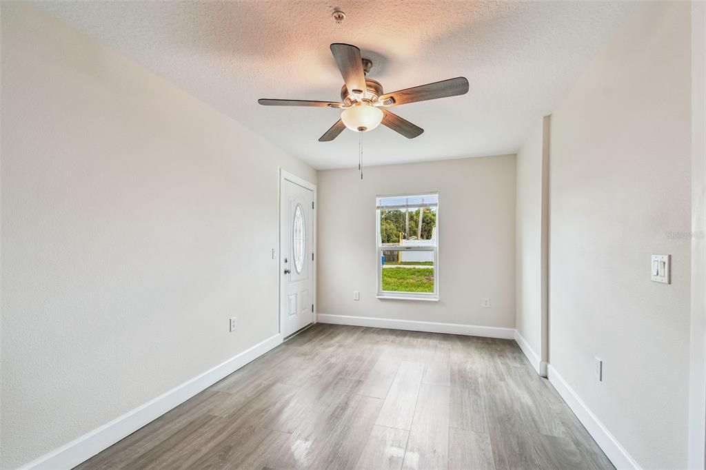 For Rent: $2,000 (3 beds, 2 baths, 900 Square Feet)