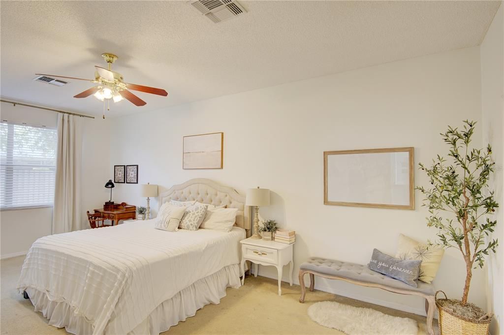 For Rent: $2,650 (4 beds, 2 baths, 2485 Square Feet)