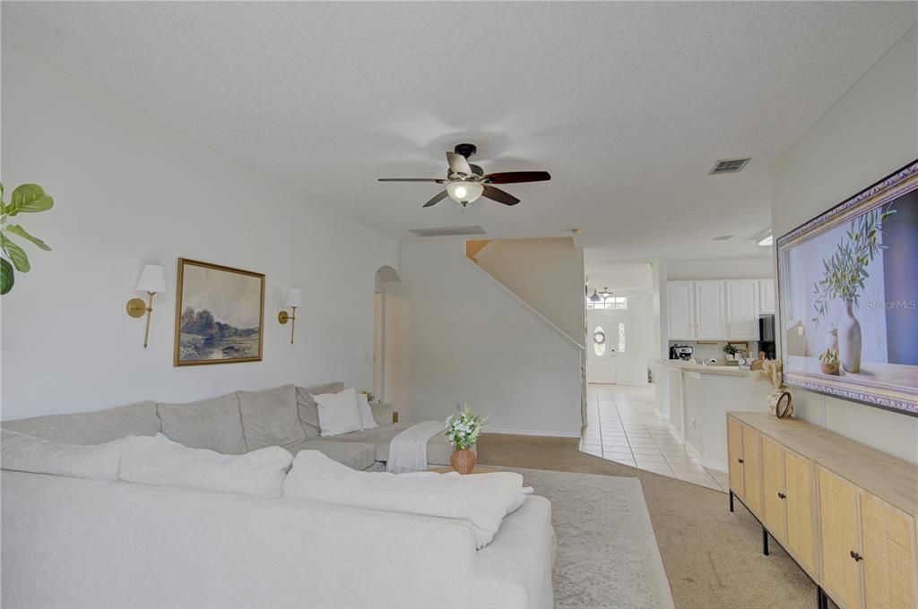 For Rent: $2,650 (4 beds, 2 baths, 2485 Square Feet)