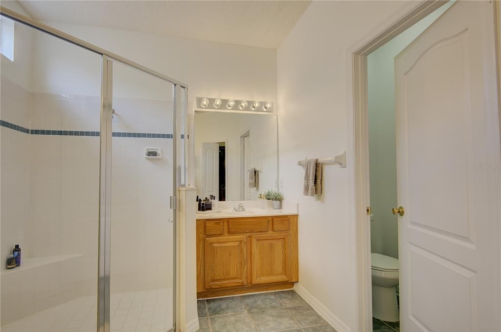 For Rent: $2,650 (4 beds, 2 baths, 2485 Square Feet)
