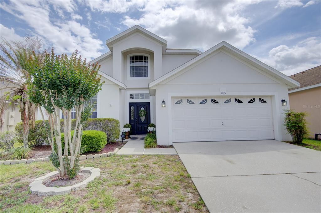 For Rent: $2,650 (4 beds, 2 baths, 2485 Square Feet)