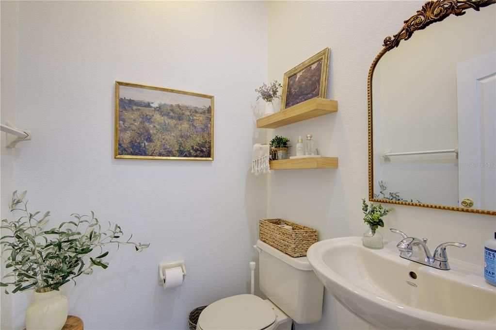 For Rent: $2,650 (4 beds, 2 baths, 2485 Square Feet)